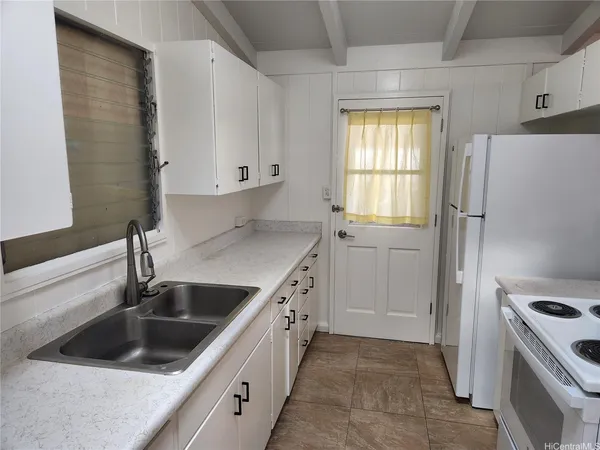 $2,950 | 99-579 Ulune Street, Unit FRONT, Aiea, HI 96701