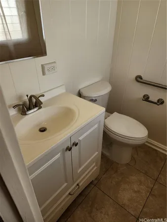$2,950 | 99-579 Ulune Street, Unit FRONT, Aiea, HI 96701