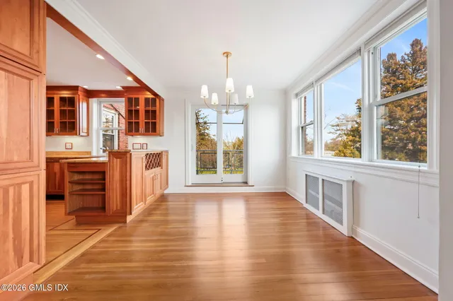 $995,000 | 4 Putnam Hill, Unit 4G, Greenwich, CT 06830