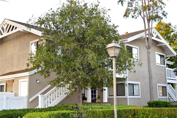 $3,100 | 205 Tarocco, Irvine, CA 92618