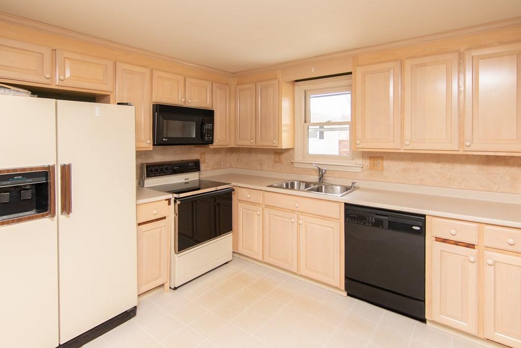 21 Nancy Road Milford, MA 01757 - Photo 12 of 39 Gallery Image 12
