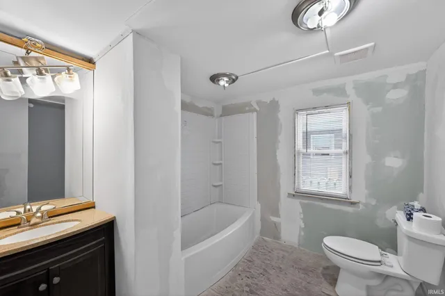 $150,000 | 815 South 26th Street, South Bend, IN 46615