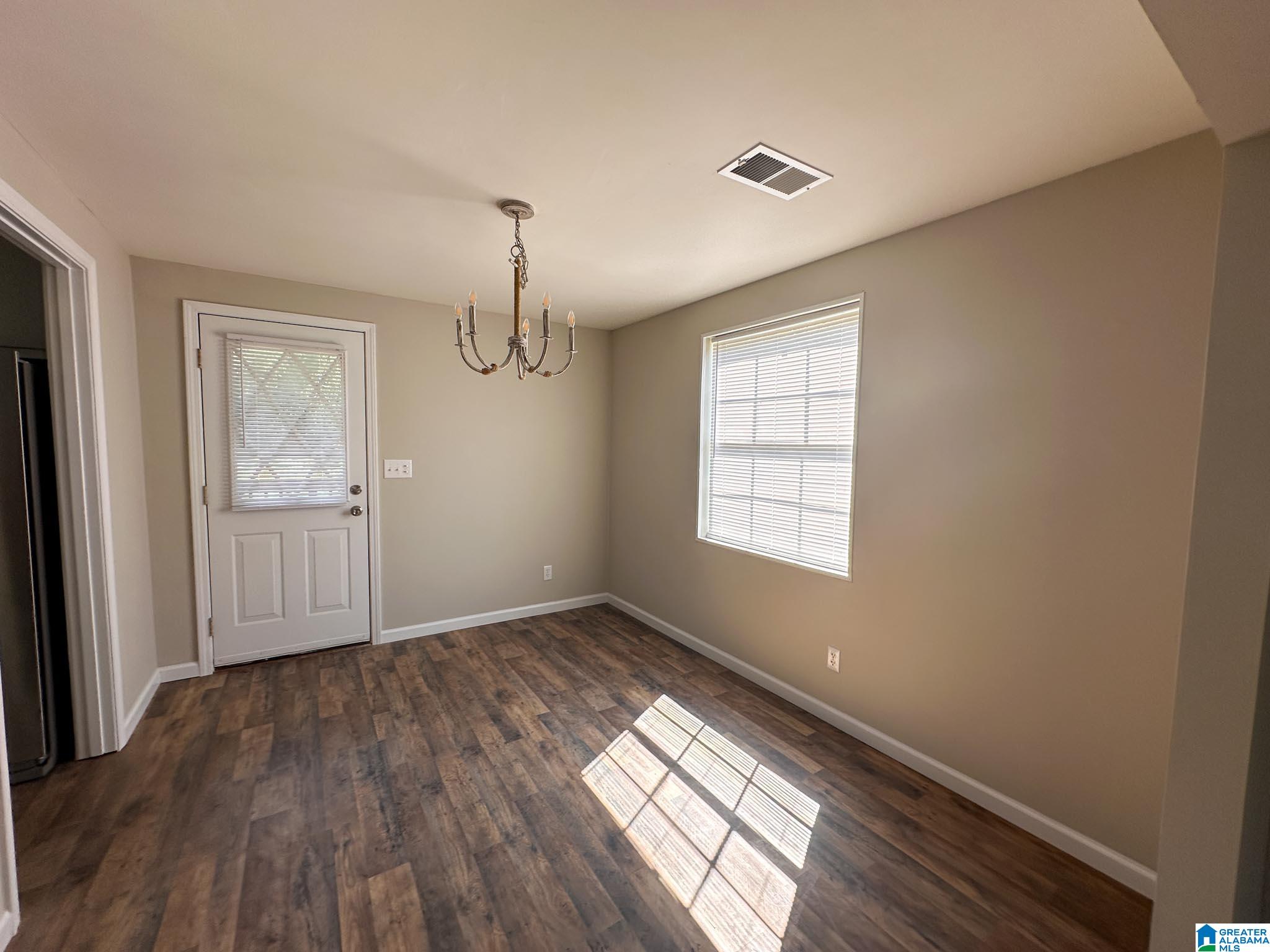 390 Robbins Street Sumiton, AL 35148 - Photo 12 of 25