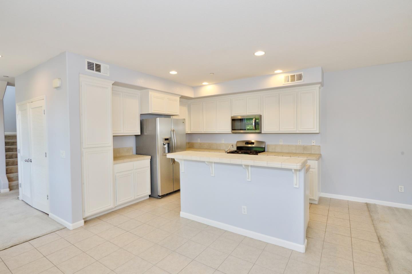 63 Ede Lane Milpitas, CA 95035 - Photo 10 of 40