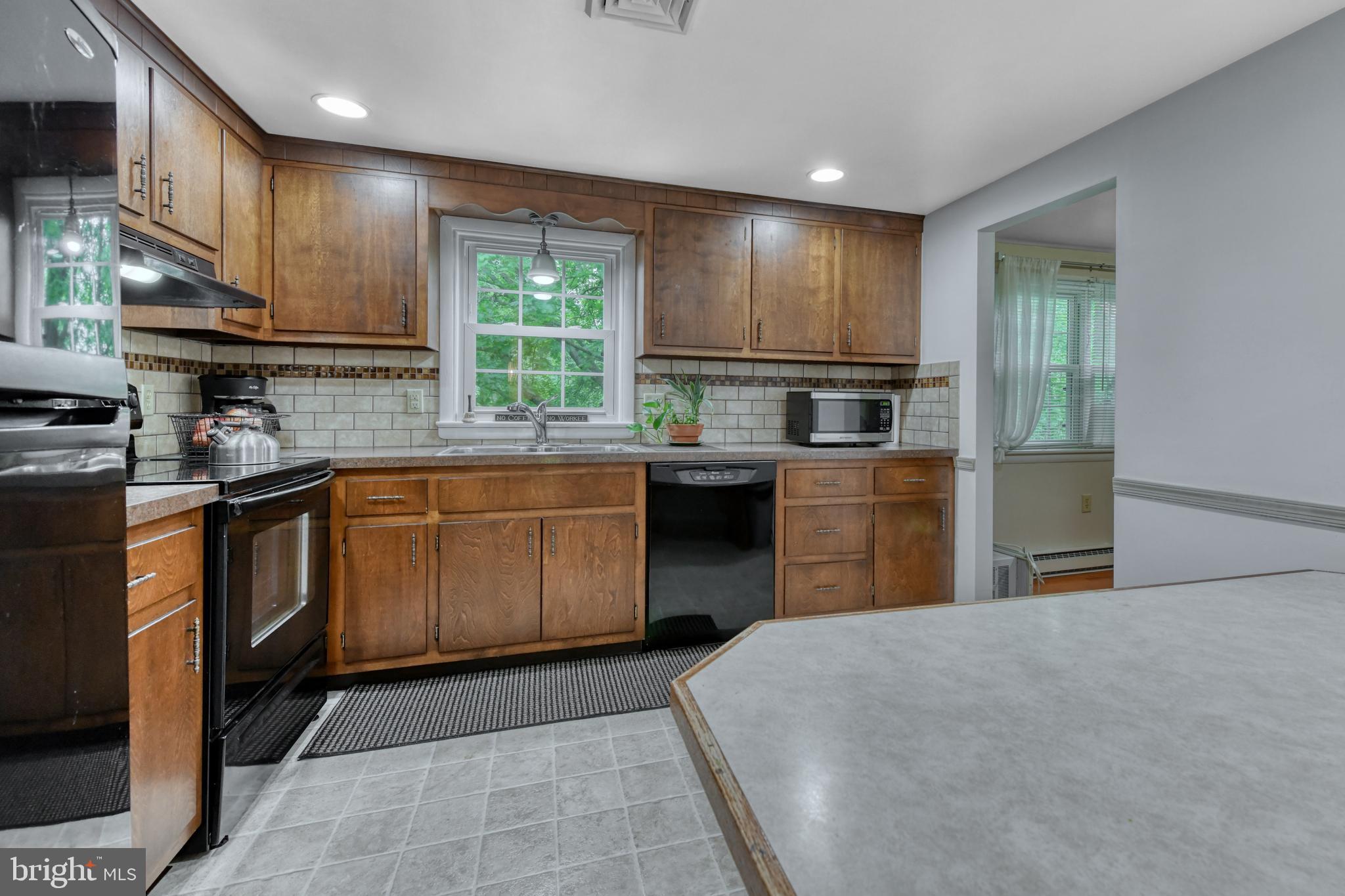 1477 Orlando Road Pottstown, PA 19464 - Photo 9 of 40 Gallery Image 9