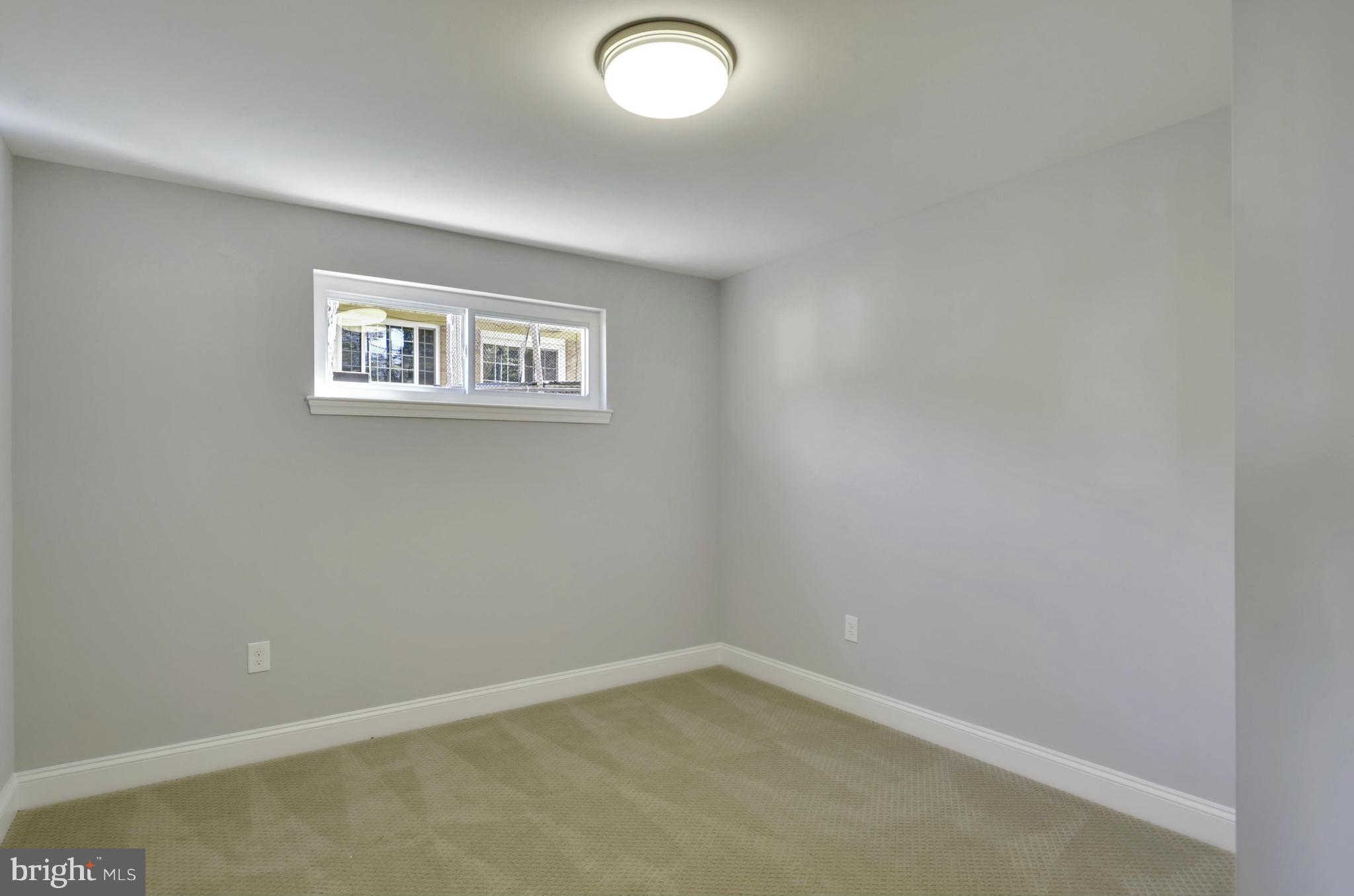 9622 McAlpine Road Silver Spring, MD 20901 - Photo 13 of 29 Bedroom