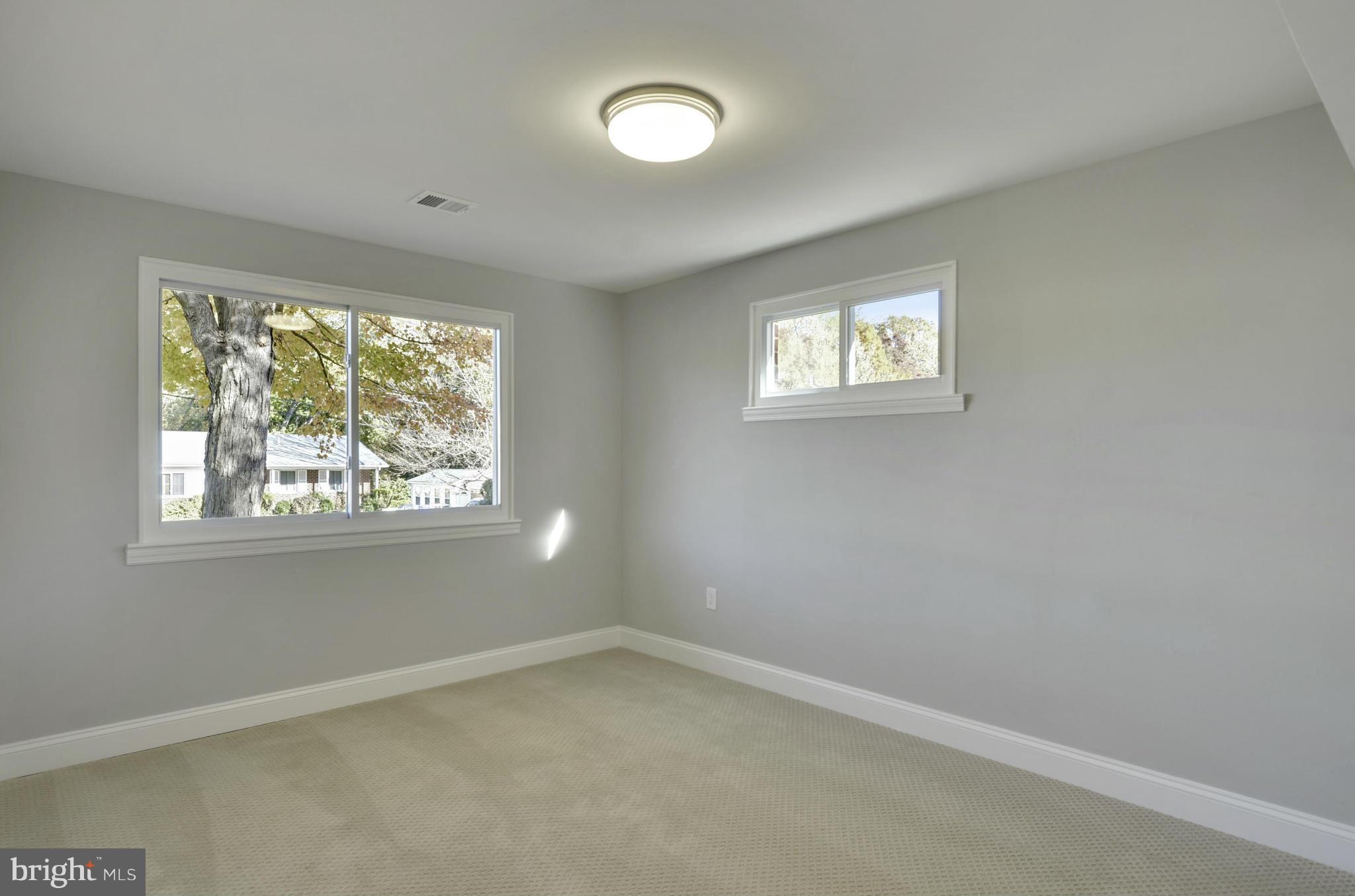 9622 McAlpine Road Silver Spring, MD 20901 - Photo 15 of 29 Bedroom