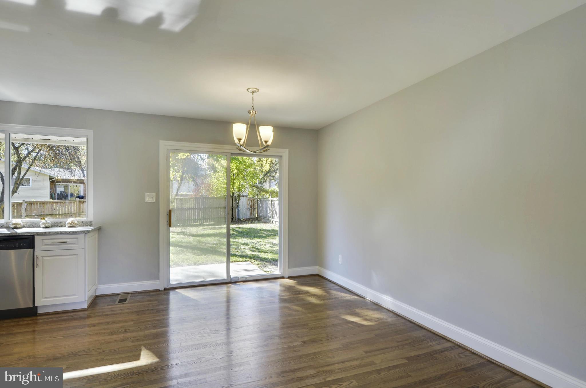 9622 McAlpine Road Silver Spring, MD 20901 - Photo 24 of 29 Dining Room