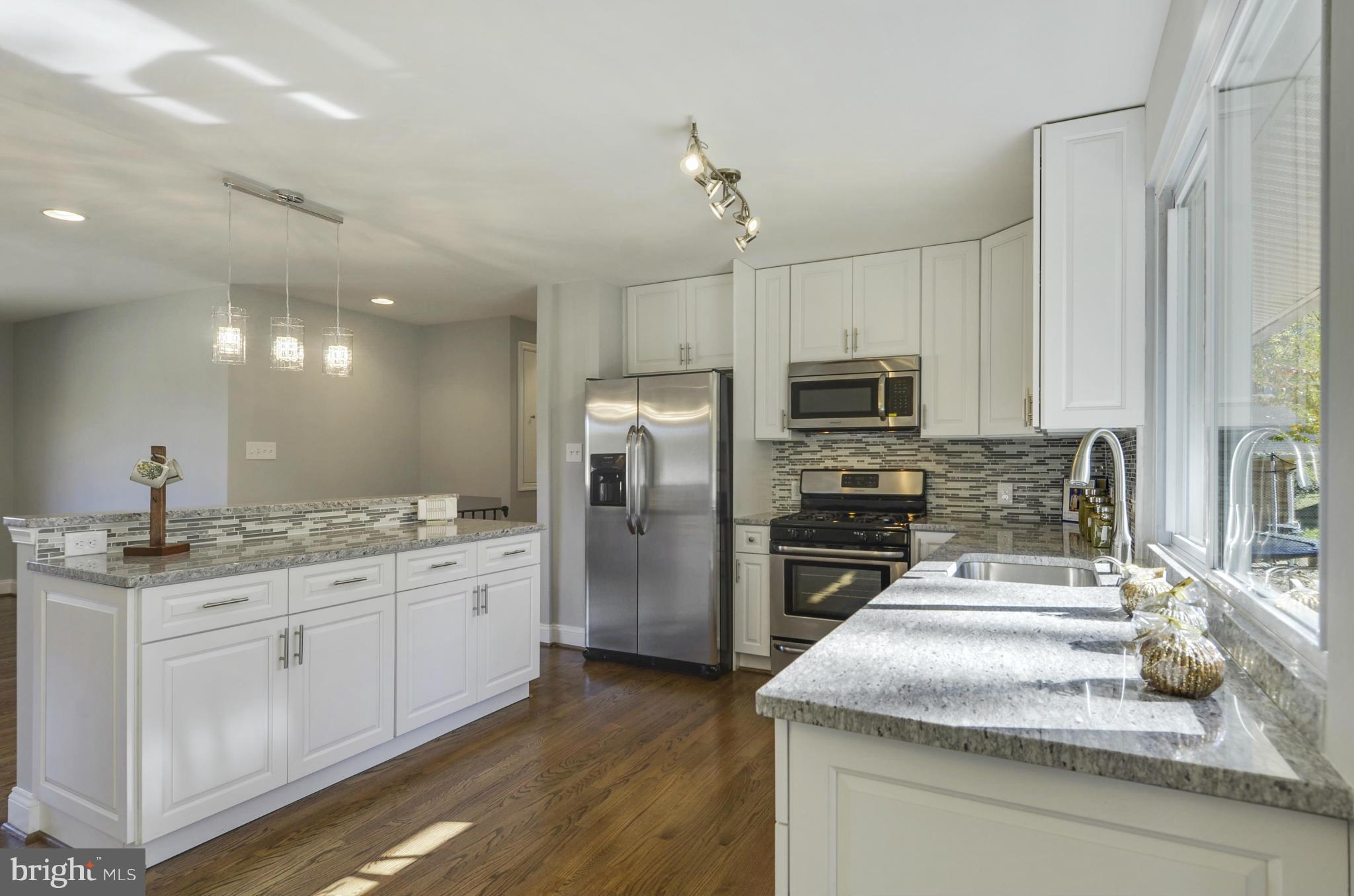 9622 McAlpine Road Silver Spring, MD 20901 - Photo 5 of 29 Kitchen