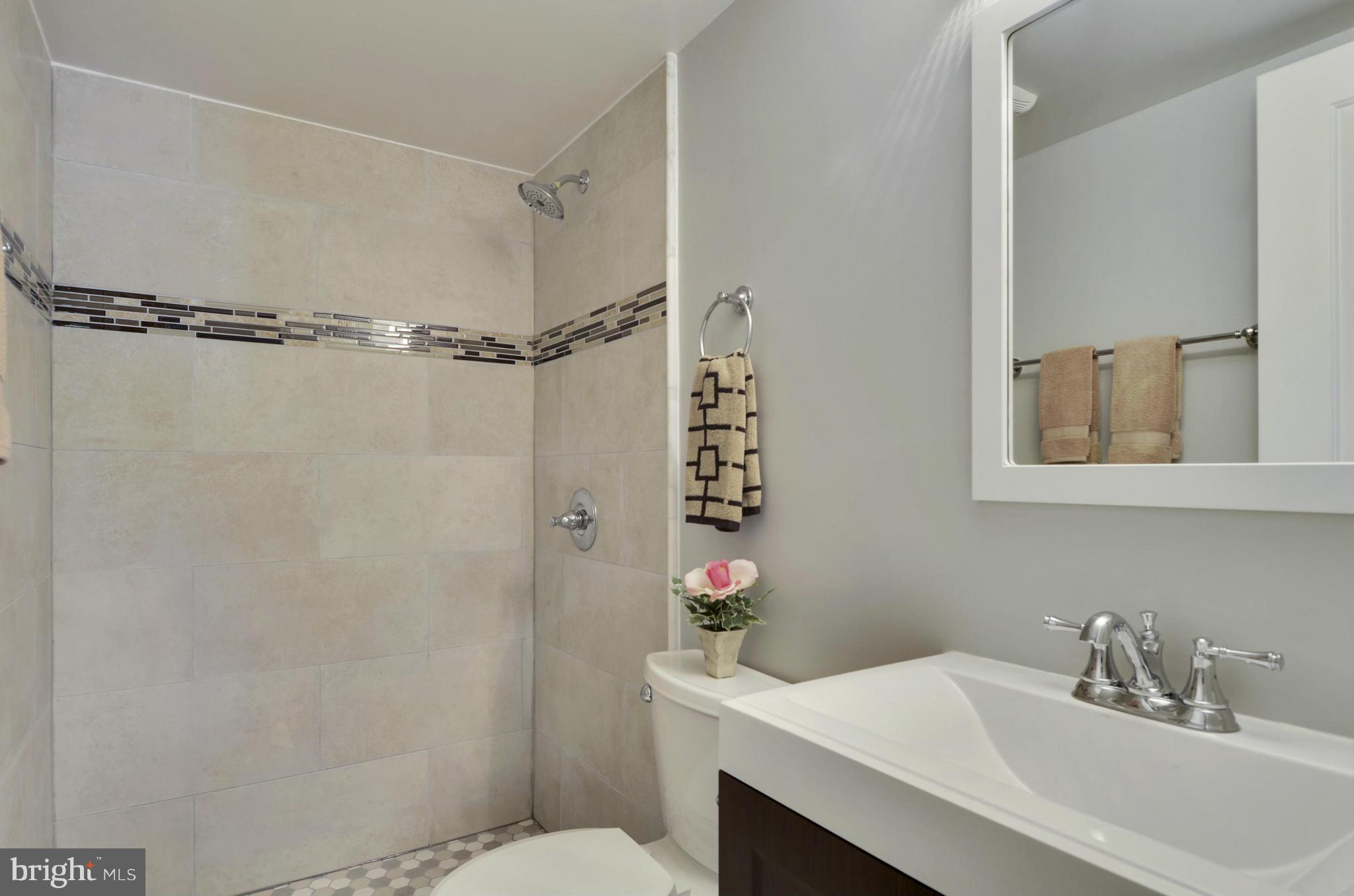 9622 McAlpine Road Silver Spring, MD 20901 - Photo 10 of 29 Bath