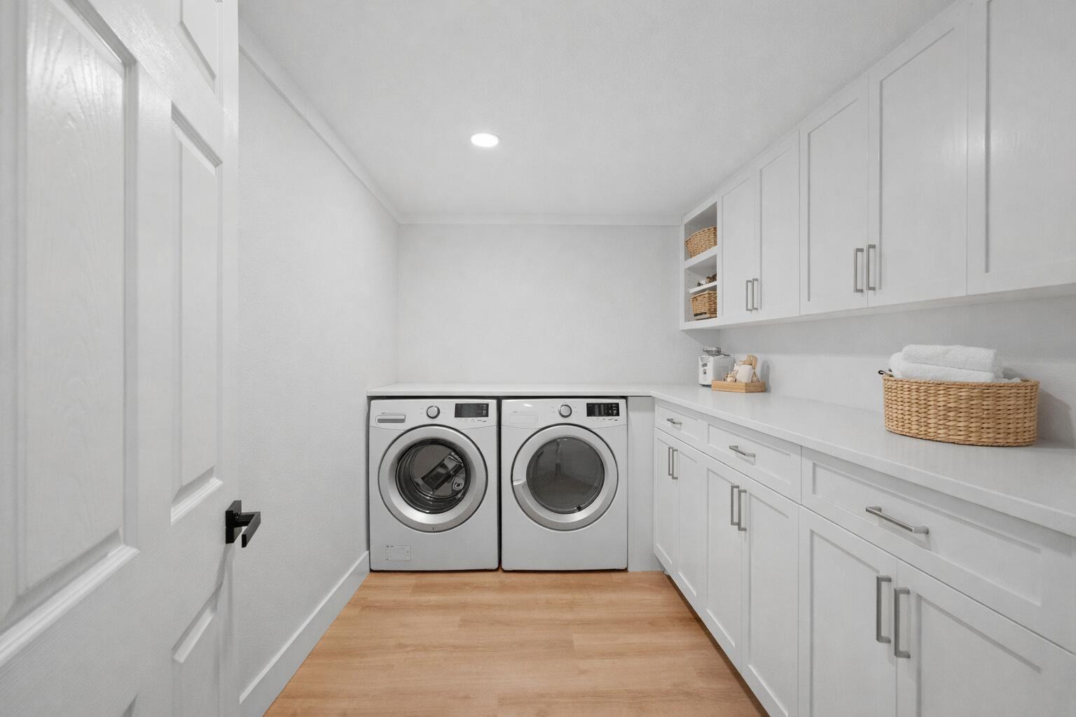 18 Initial Lane Santa Rosa Beach, FL 32459 - Photo 16 of 60 a utility room with sink dryer and washer