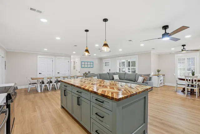 $699,000 | 18 Initial Lane, Santa Rosa Beach, FL 32459