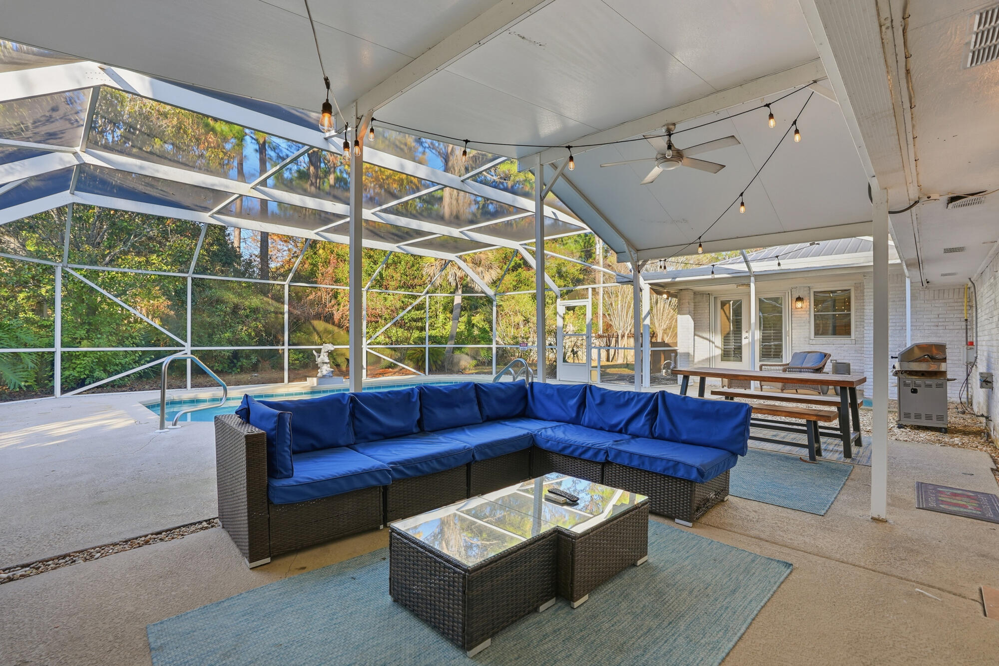 18 Initial Lane Santa Rosa Beach, FL 32459 - Photo 45 of 60 a living room with furniture