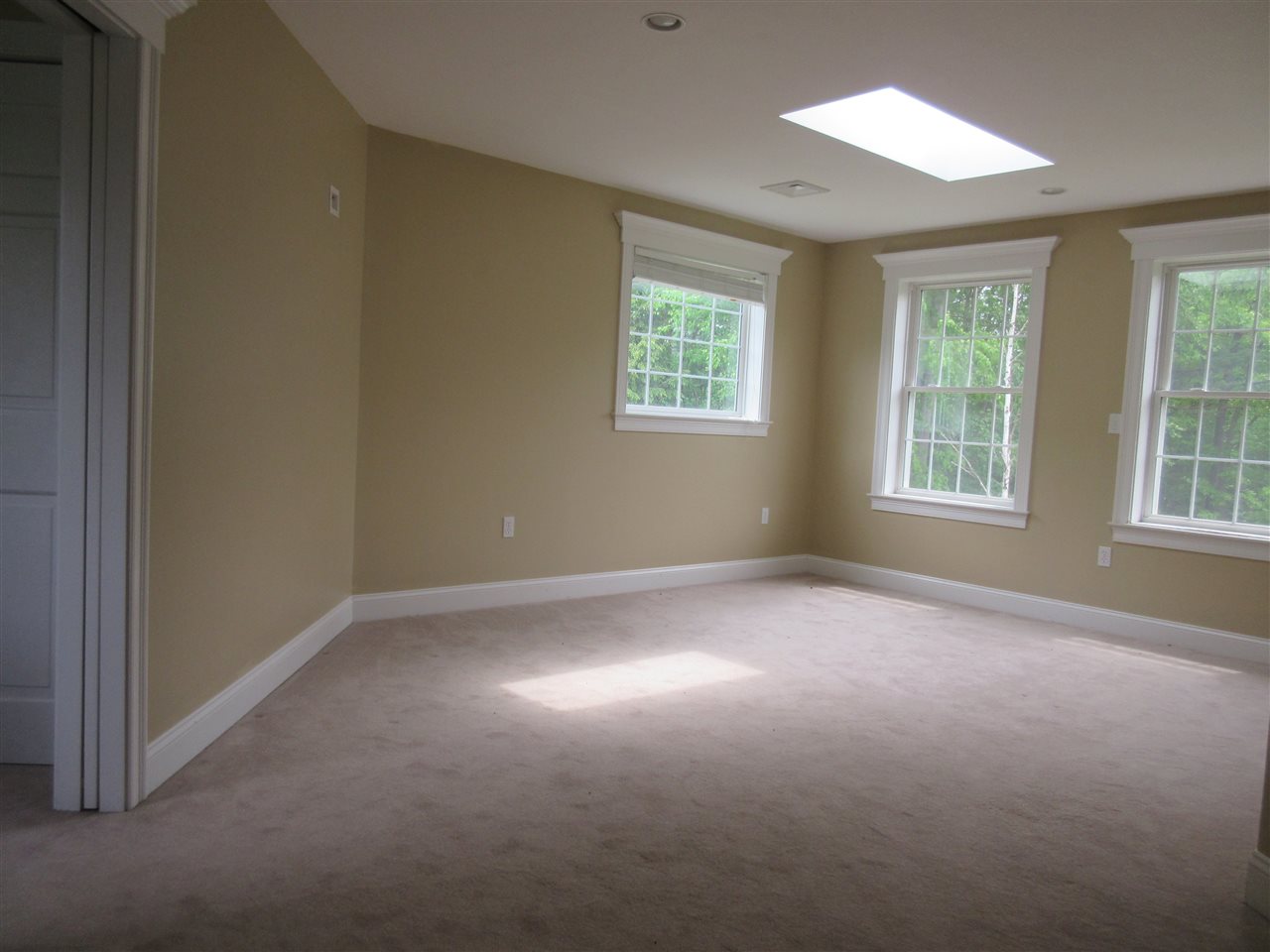 41 Buttrick Road Hampstead, NH 03841 - Photo 22 of 28
