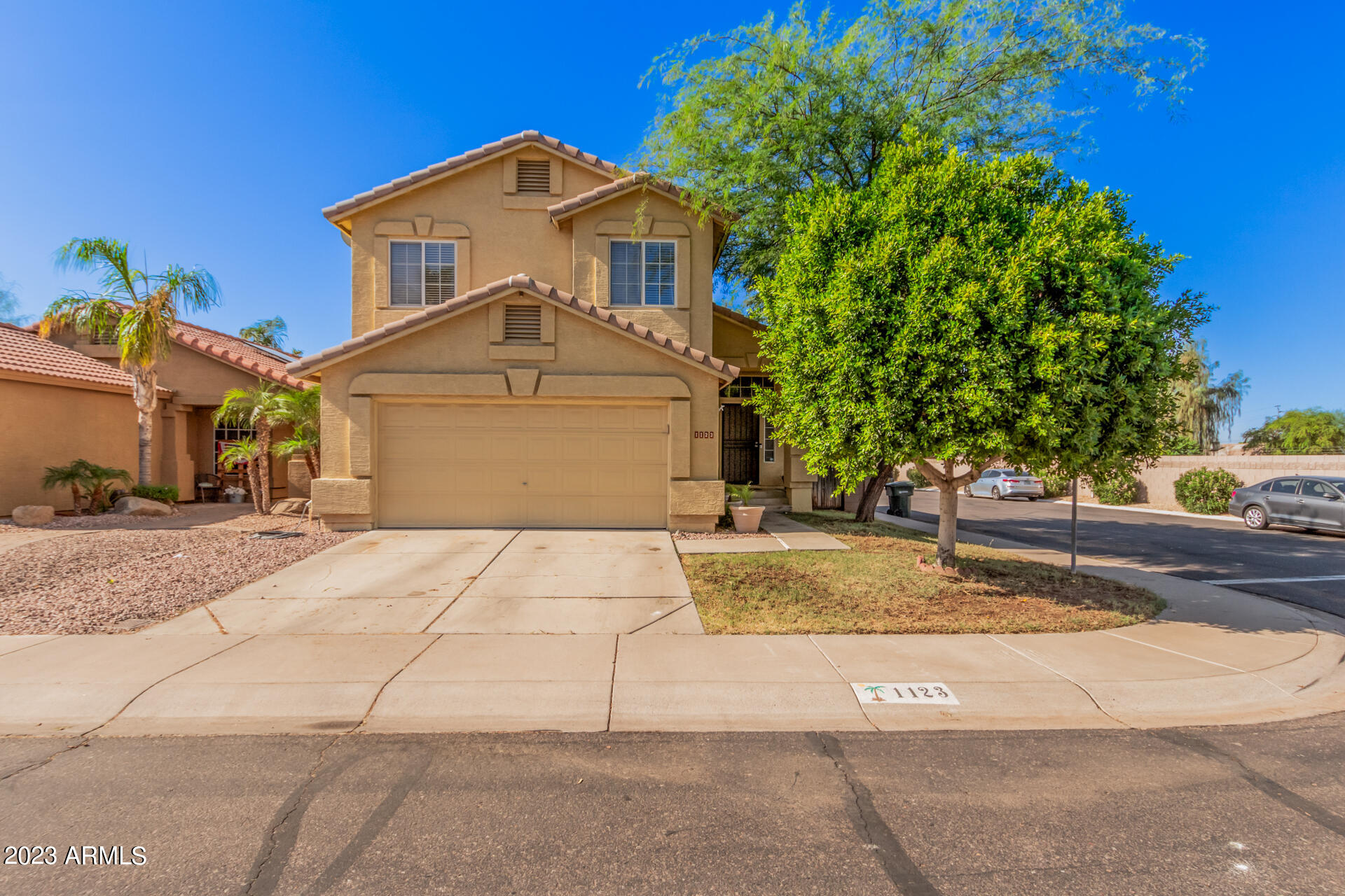 1123 West Wagoner Road Phoenix, AZ 85023 - Photo 1 of 34 01 Wagoner 1123