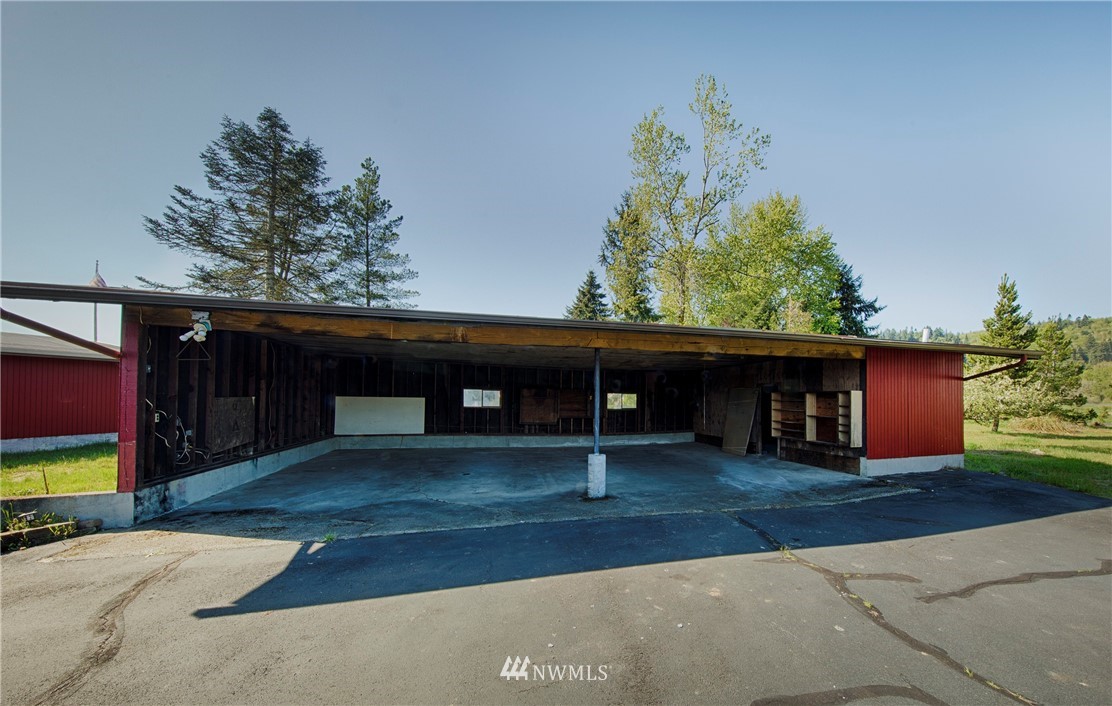 7461 Willow Grove Road Longview, WA 98632 - Photo 11 of 31 a front view of a house