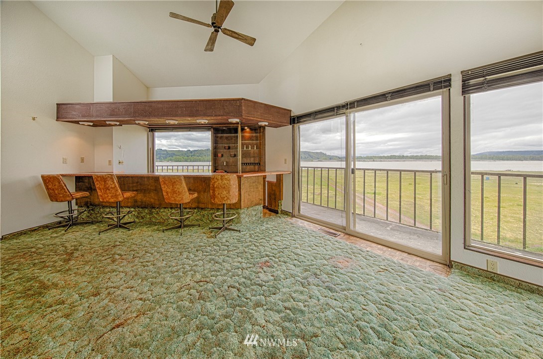 7461 Willow Grove Road Longview, WA 98632 - Photo 23 of 31 a room with natural light