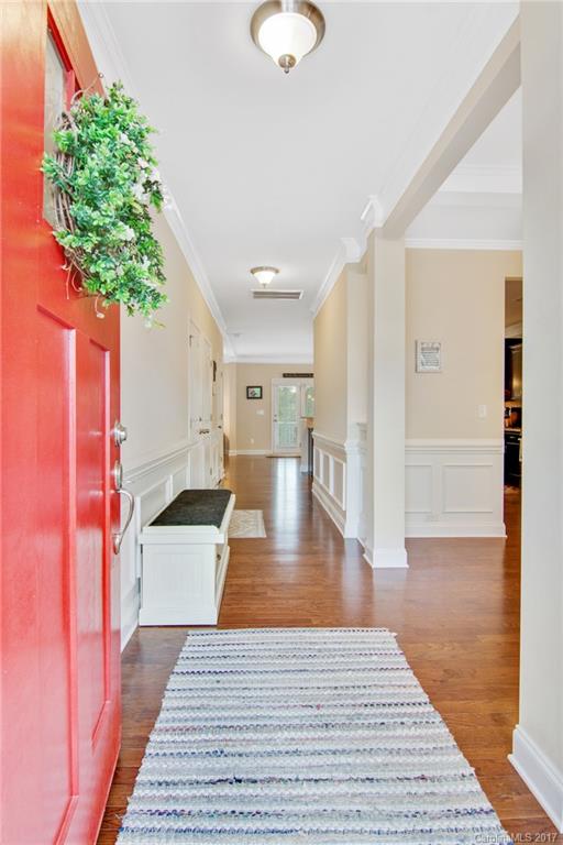 9131 Inverness Bay Road Charlotte, NC 28278 - Photo 2 of 24 Gallery Image 2