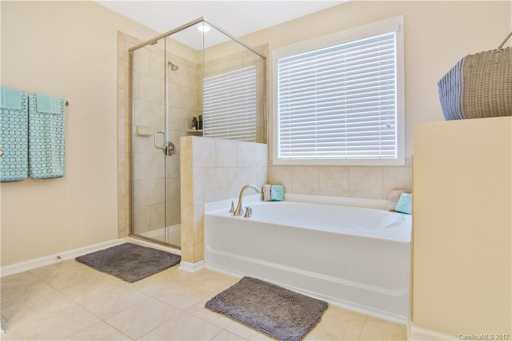 9131 Inverness Bay Road Charlotte, NC 28278 - Photo 15 of 24 Gallery Image 15