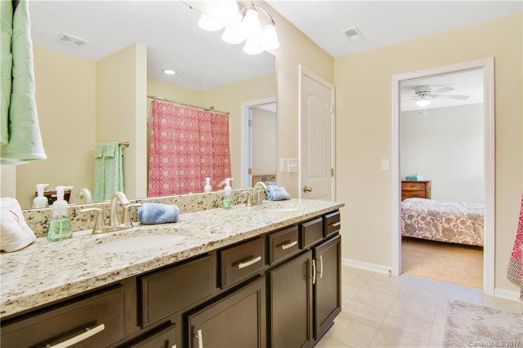 9131 Inverness Bay Road Charlotte, NC 28278 - Photo 18 of 24 Gallery Image 18