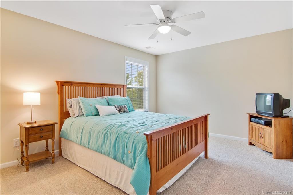 9131 Inverness Bay Road Charlotte, NC 28278 - Photo 19 of 24 Gallery Image 19