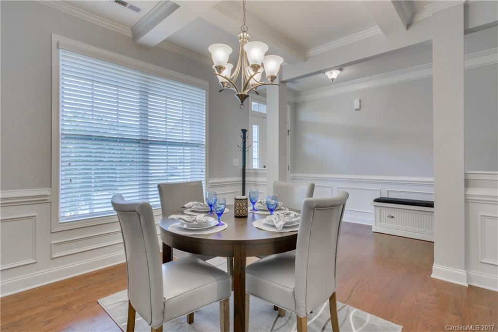 9131 Inverness Bay Road Charlotte, NC 28278 - Photo 3 of 24 Gallery Image 3