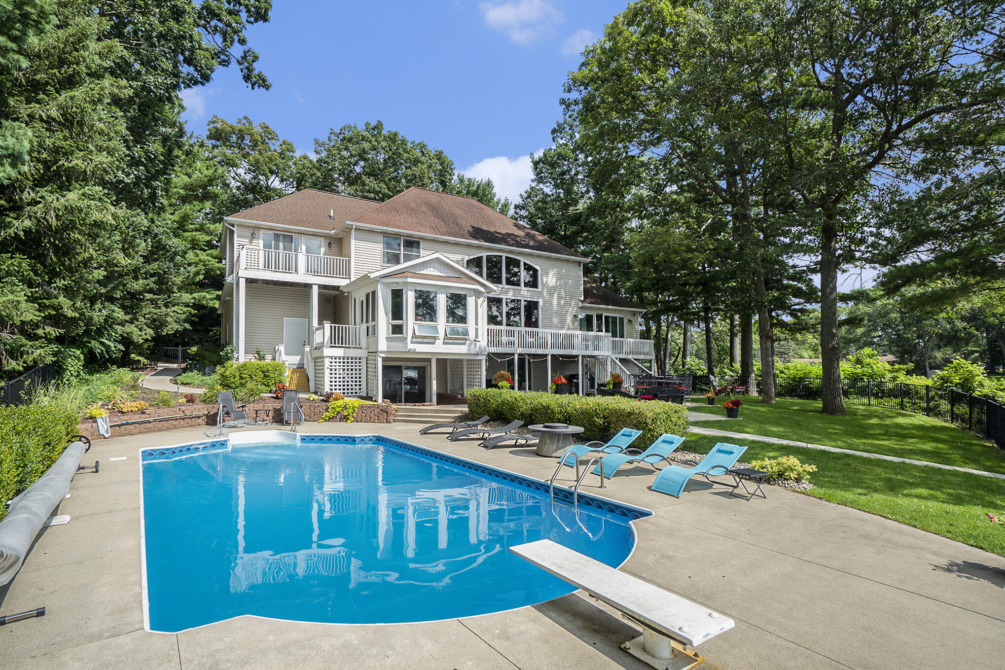 15518 Oak Ridge Drive Spring Lake, MI 49456 - Photo 2 of 68 064_dsc02894_142
