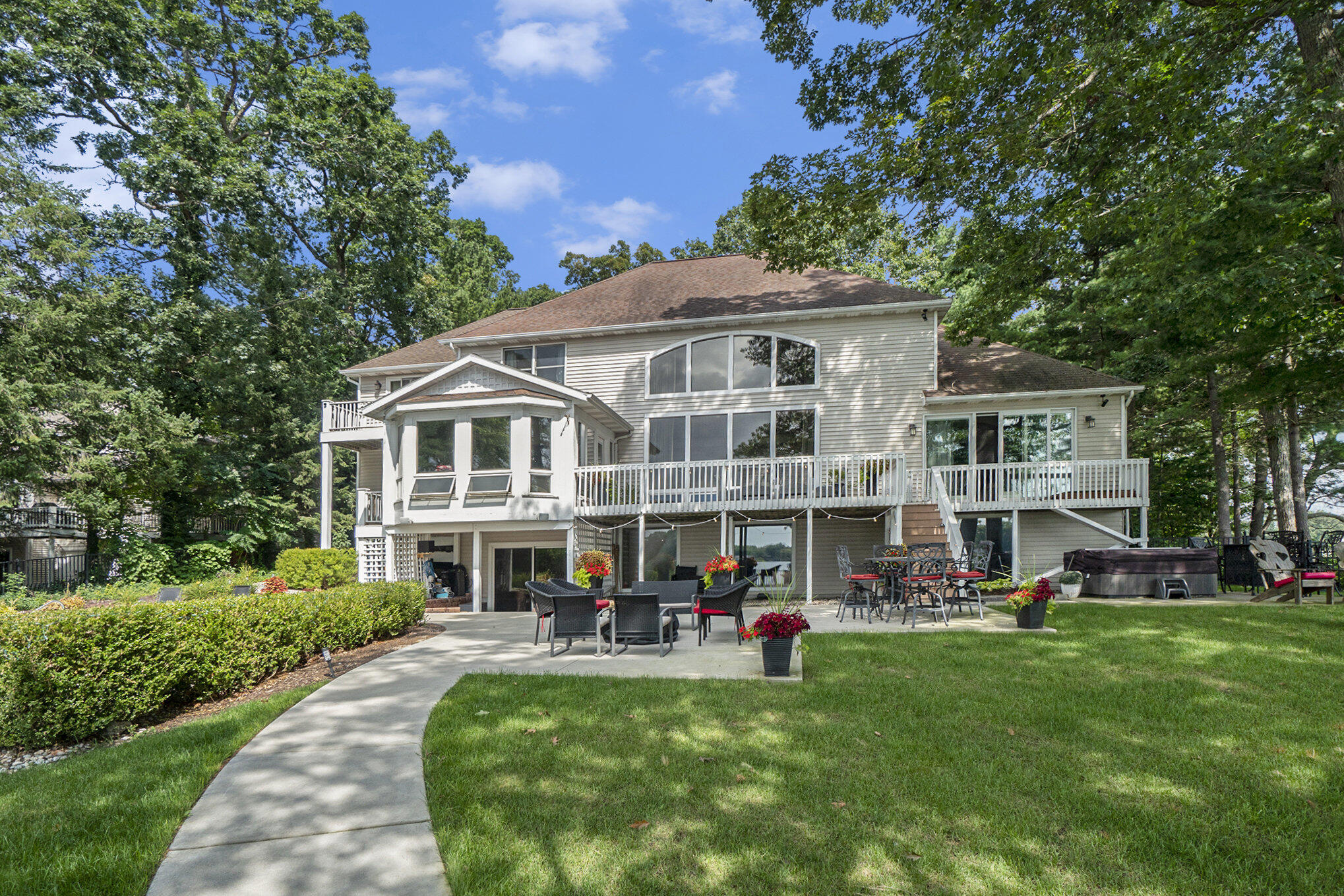 15518 Oak Ridge Drive Spring Lake, MI 49456 - Photo 3 of 68 065_dsc02895_532