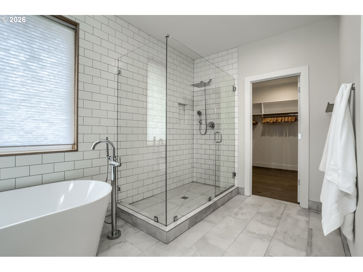 11950 Southeast Valley View Terrace Happy Valley, OR 97086 - Photo 17 of 28 Bathroom, Attached