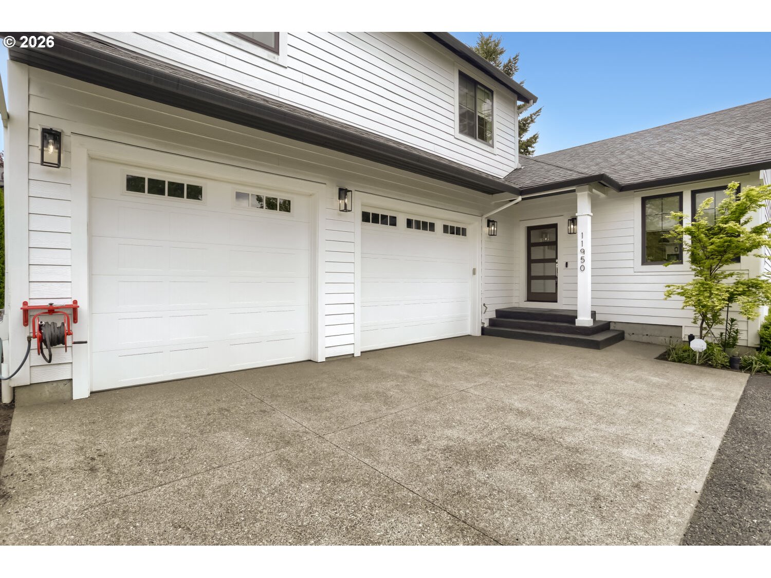 11950 Southeast Valley View Terrace Happy Valley, OR 97086 - Photo 2 of 28 Garage