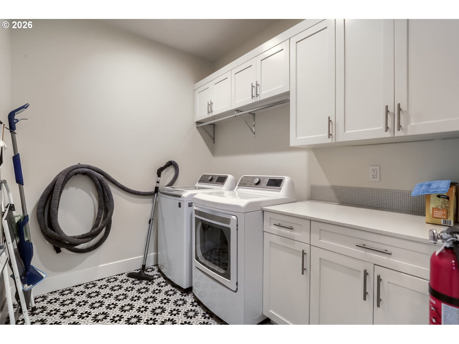 11950 Southeast Valley View Terrace Happy Valley, OR 97086 - Photo 25 of 28 Laundry