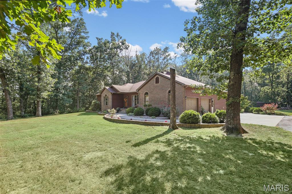 8539 Beaucoup Township Road Ashley, IL 62808 - Photo 5 of 70 Gallery Image 5
