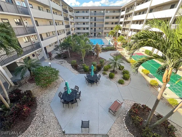 $1,510 | 2121 Collier Avenue, Unit 316, Fort Myers, FL 33901