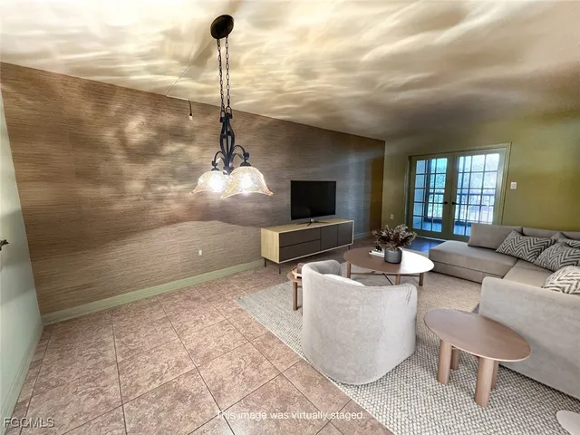 $1,510 | 2121 Collier Avenue, Unit 316, Fort Myers, FL 33901