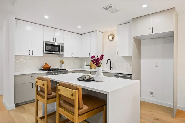 $825,000 | 4609 Cliffstone Cove, Austin, TX 78735