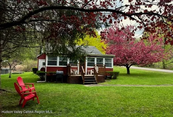 $319,000 | 123 Herdman Road, Phoenicia, NY 12464