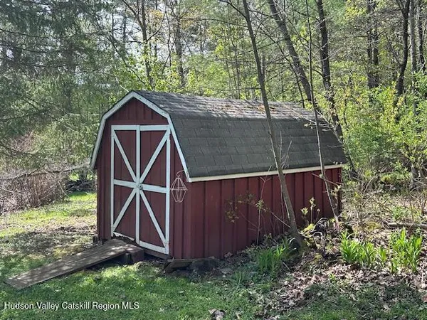 $319,000 | 123 Herdman Road, Phoenicia, NY 12464