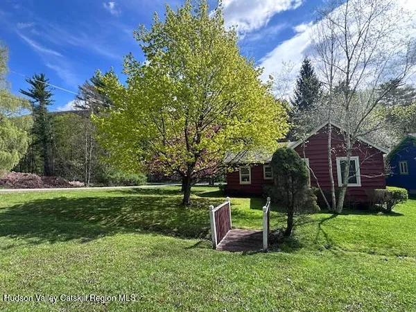 $319,000 | 123 Herdman Road, Phoenicia, NY 12464