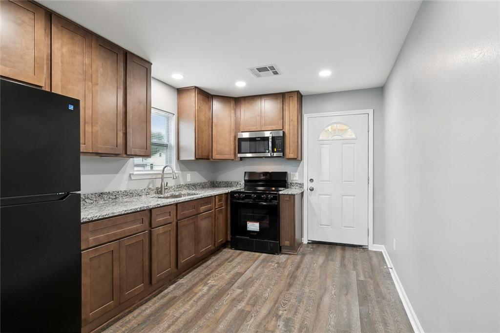 240 Clayton Drive Norco, LA 70079 - Photo 4 of 10