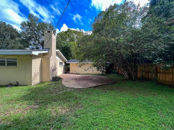 $2,500 | 3920 Southwest 21st Street, Gainesville, FL 32608
