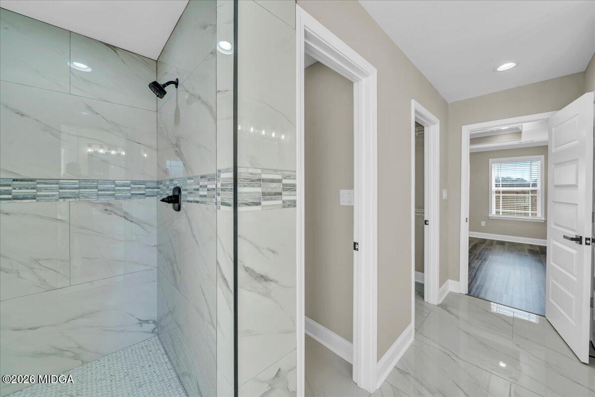 104 Early Drive Byron, GA 31008 - Photo 30 of 56 32 - Owner Suite Bath 4