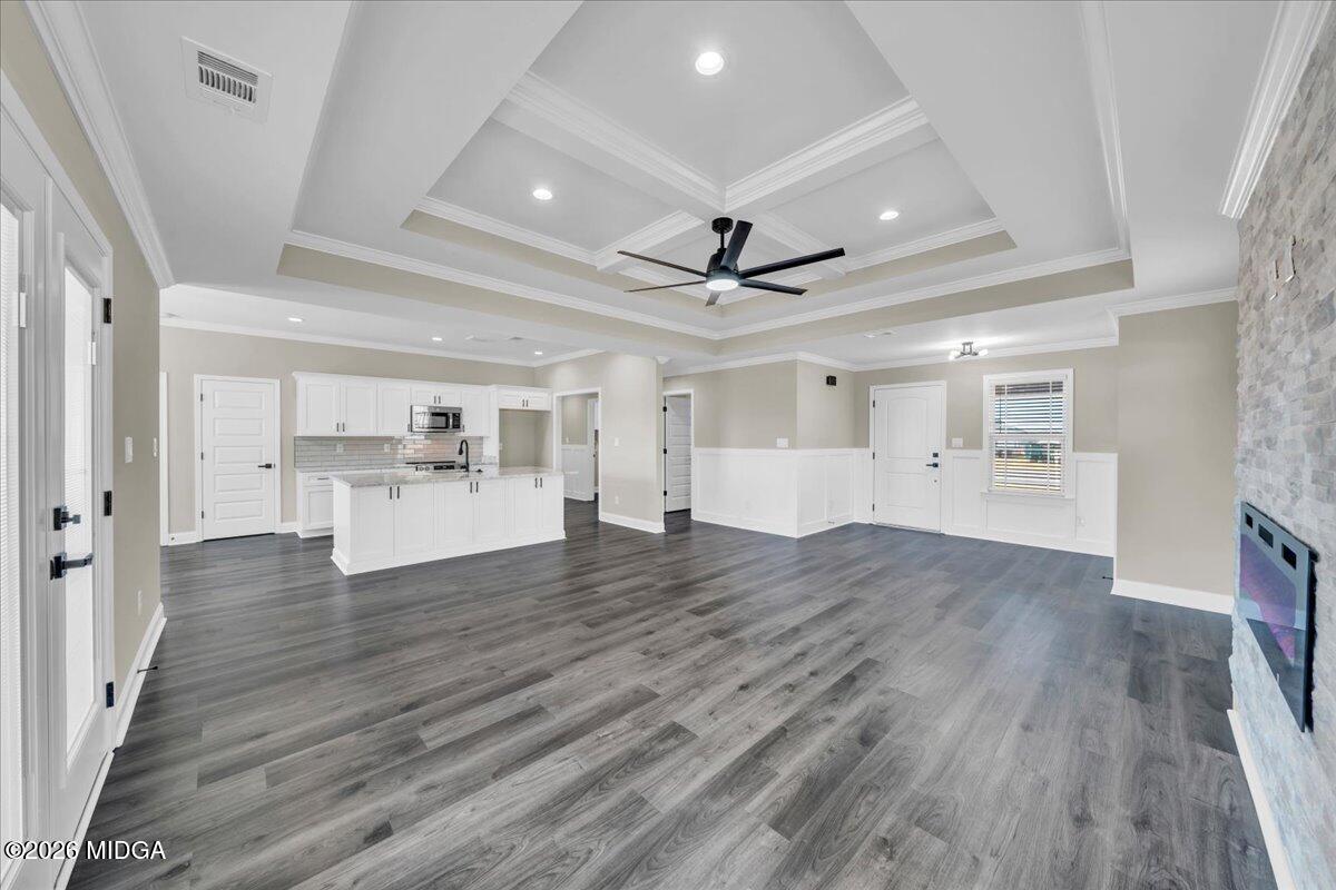 104 Early Drive Byron, GA 31008 - Photo 8 of 56 10 - Living Room 3