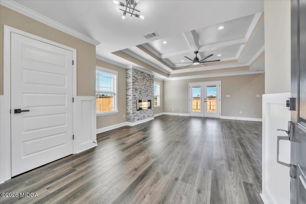 104 Early Drive Byron, GA 31008 - Photo 8 of 58 7 - Foyer and Living Room