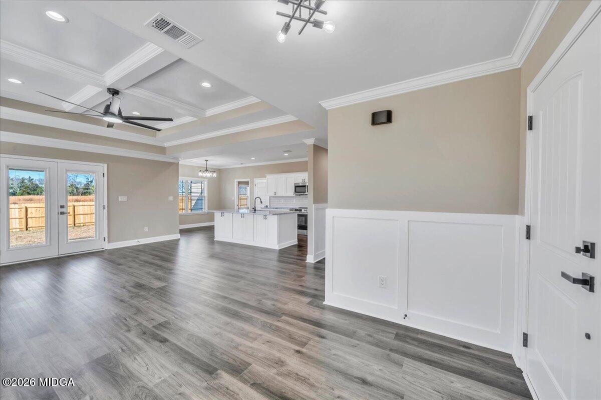 104 Early Drive Byron, GA 31008 - Photo 9 of 58 8 - Living Room