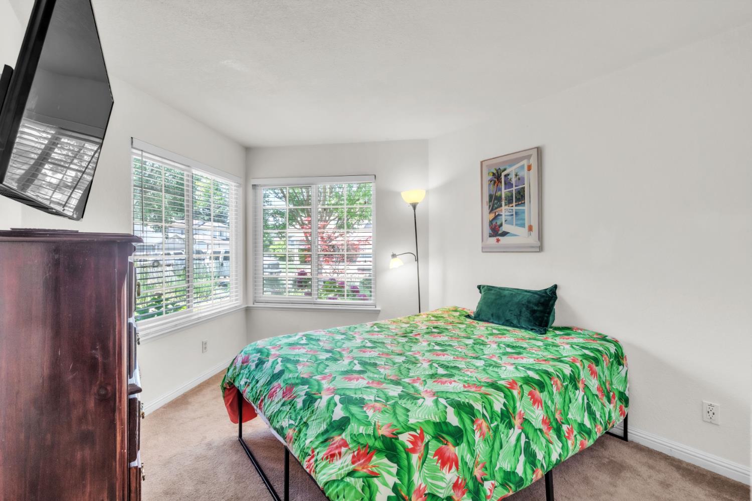 4004 Simi Valley Way Antelope, CA 95843 - Photo 10 of 44 Guest Room (downstairs)