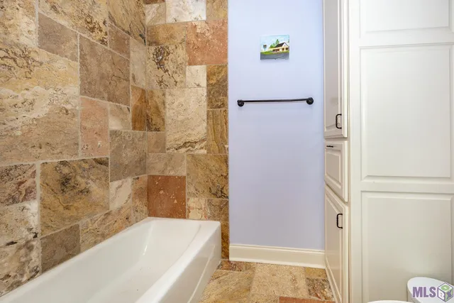 $1,199,000 | 17427 Clubview E Court, Baton Rouge, LA 70810