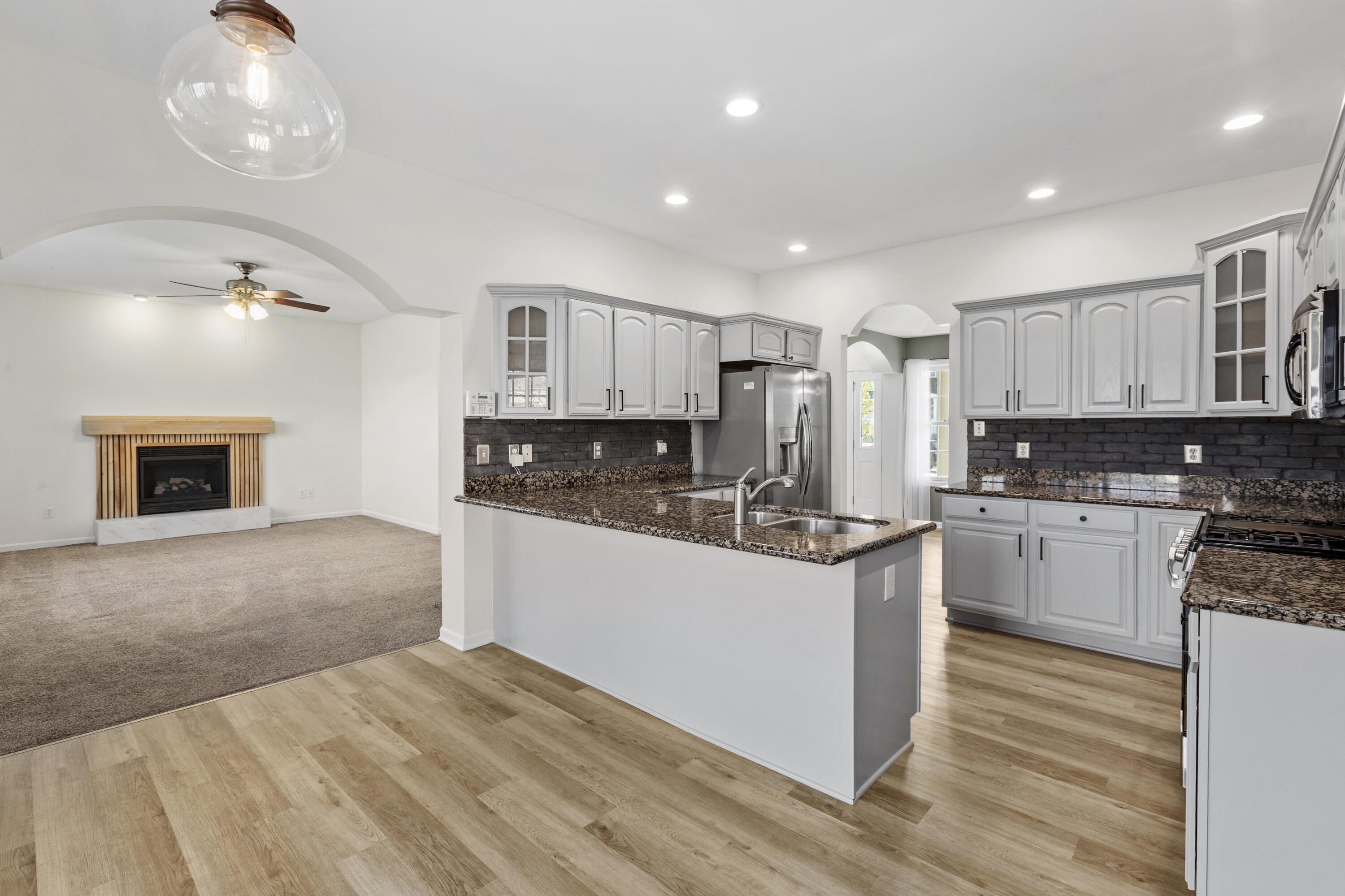 243 Eagle Ridge Drive Valparaiso, IN 46385 - Photo 15 of 52 3000x2000