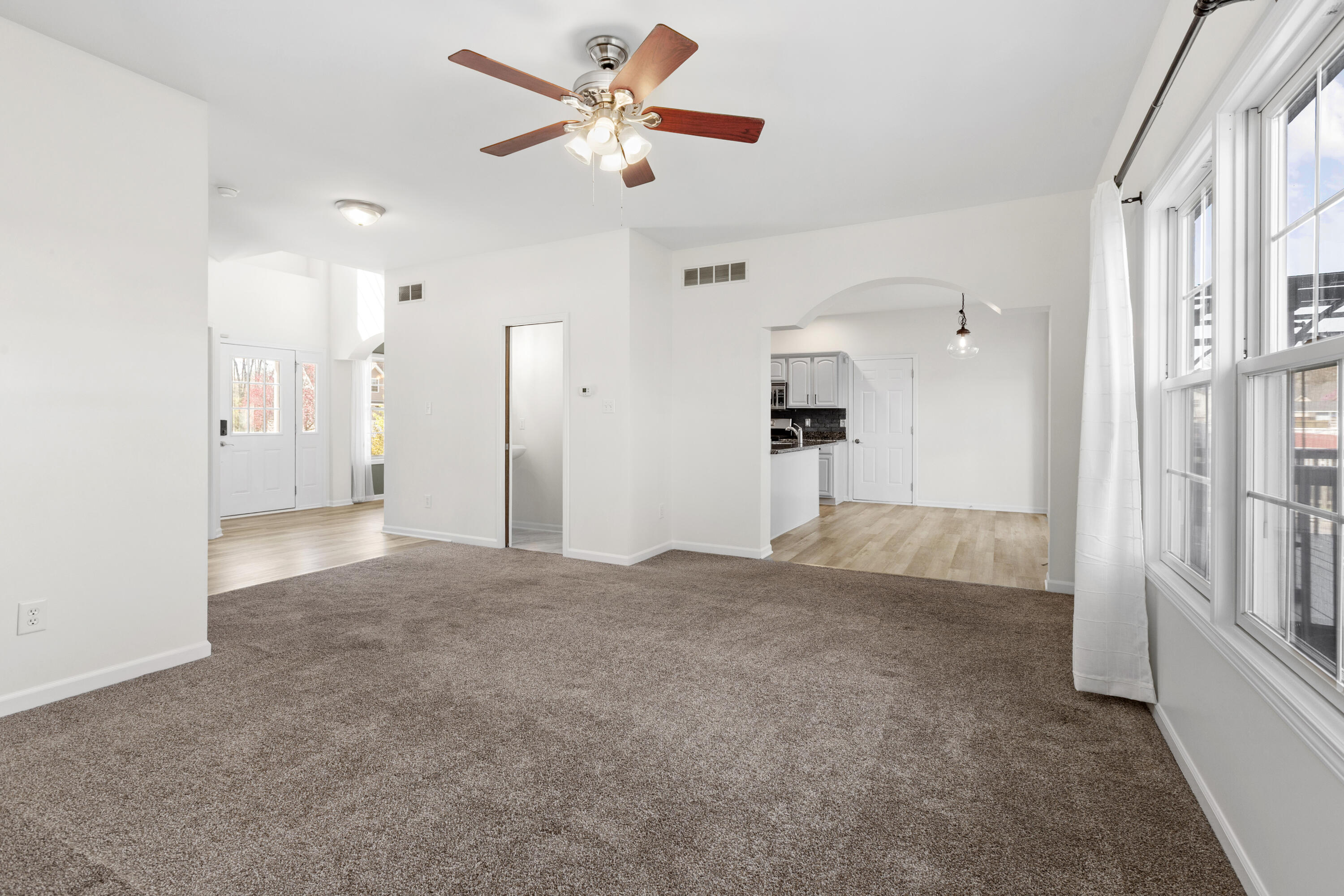 243 Eagle Ridge Drive Valparaiso, IN 46385 - Photo 18 of 52 3000x2000