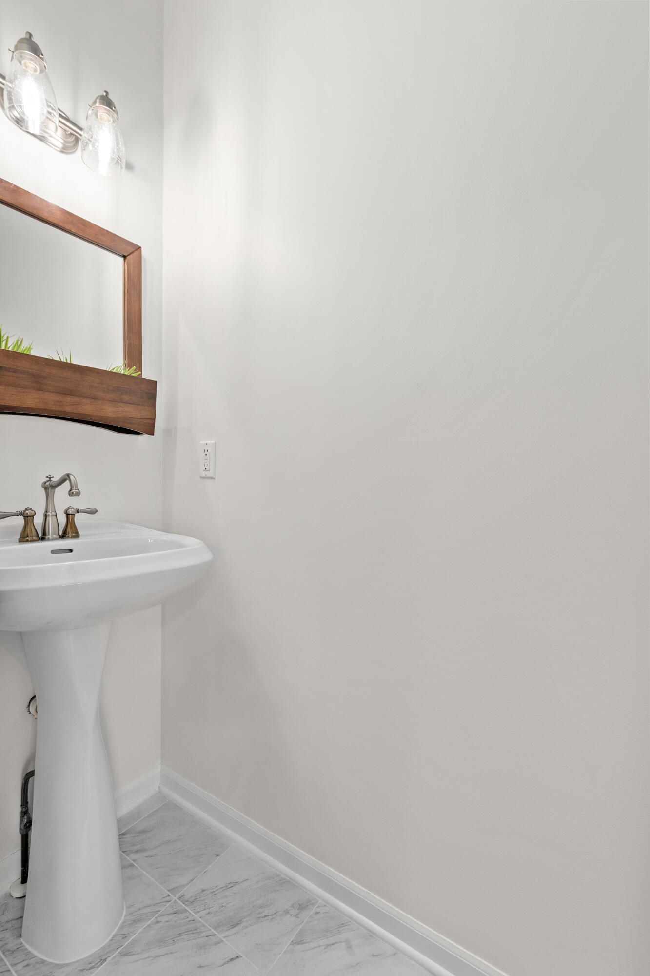 243 Eagle Ridge Drive Valparaiso, IN 46385 - Photo 21 of 52 1333x2000