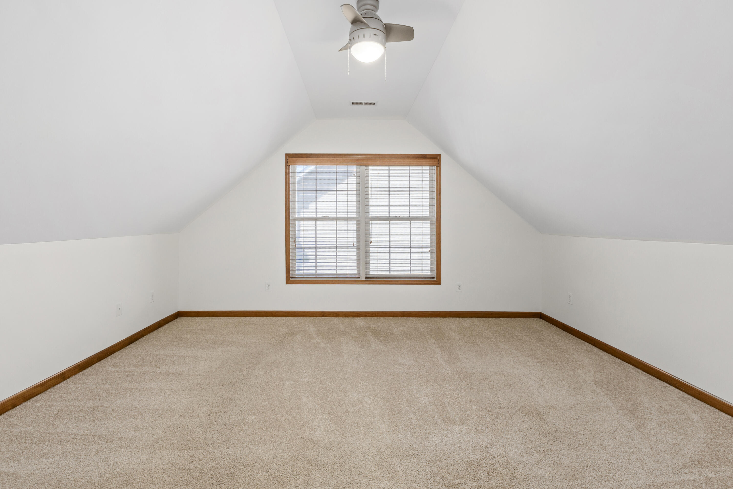 243 Eagle Ridge Drive Valparaiso, IN 46385 - Photo 31 of 52 3000x2000